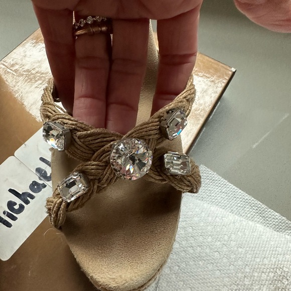 Michael Kora wedge with Swarovski crystals size 8 in great condition - Picture 7 of 7